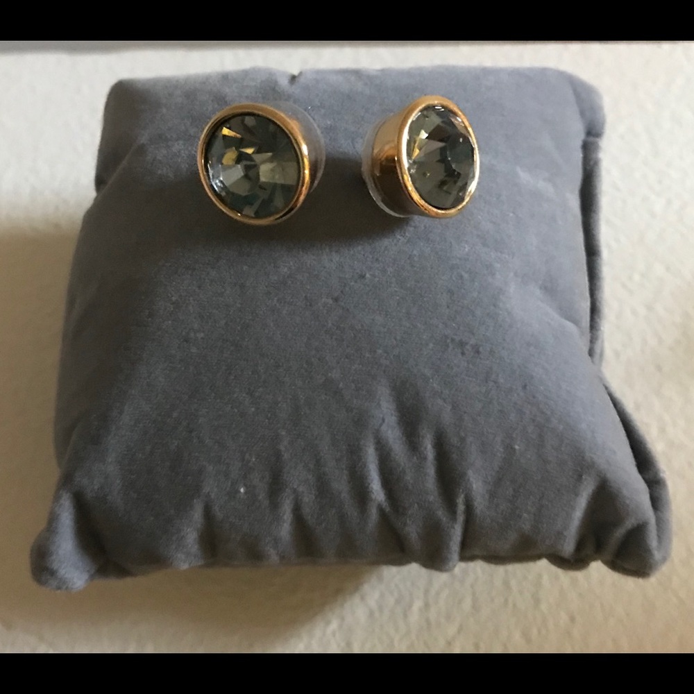 Sexy Kate spade studs!